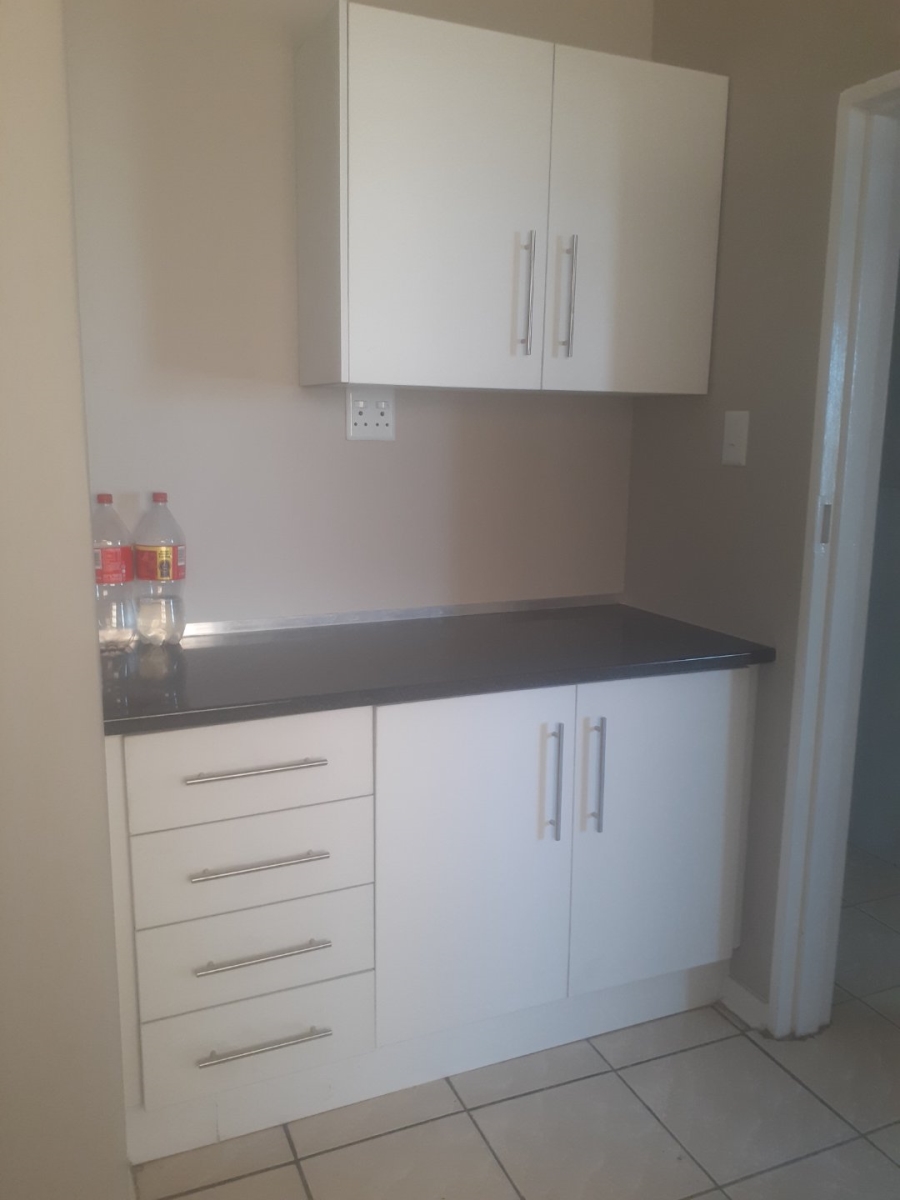 1 Bedroom Property for Sale in Navalsig Free State